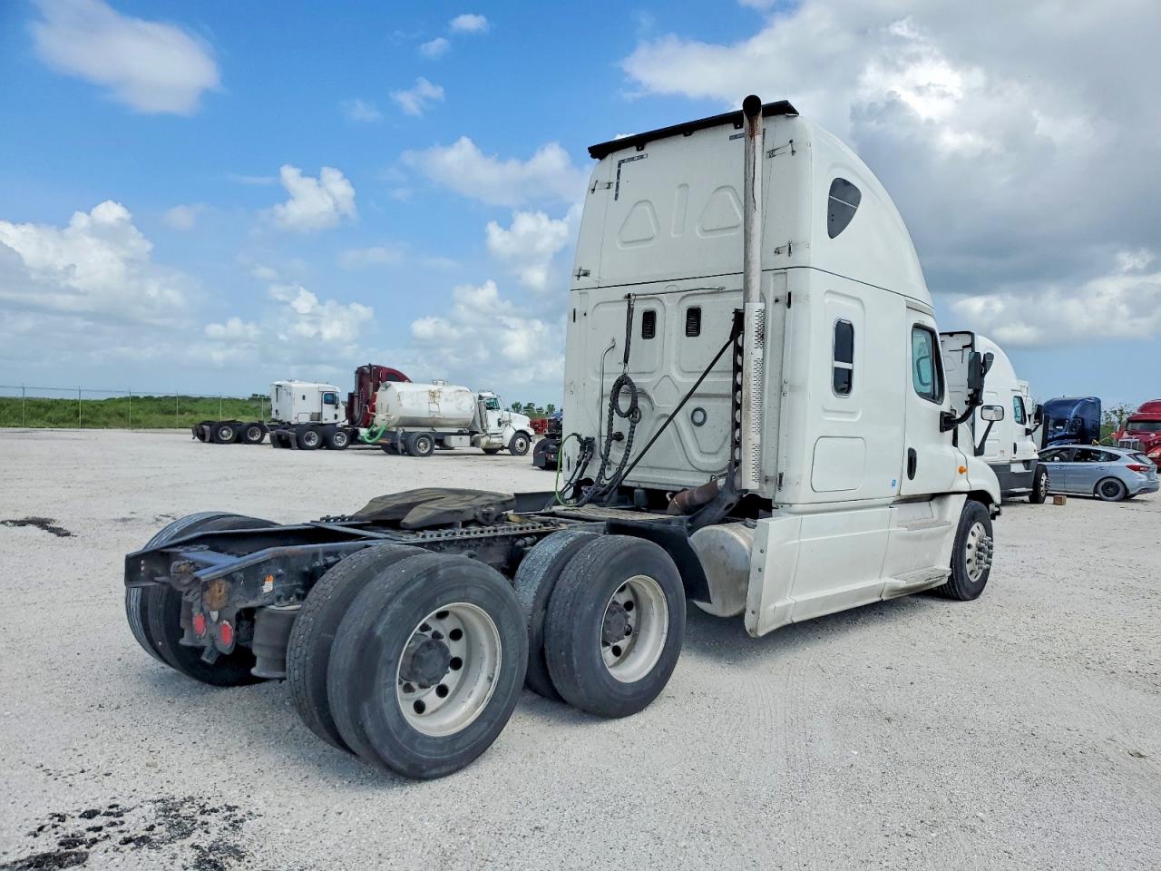 Freightliner Cascadia 125