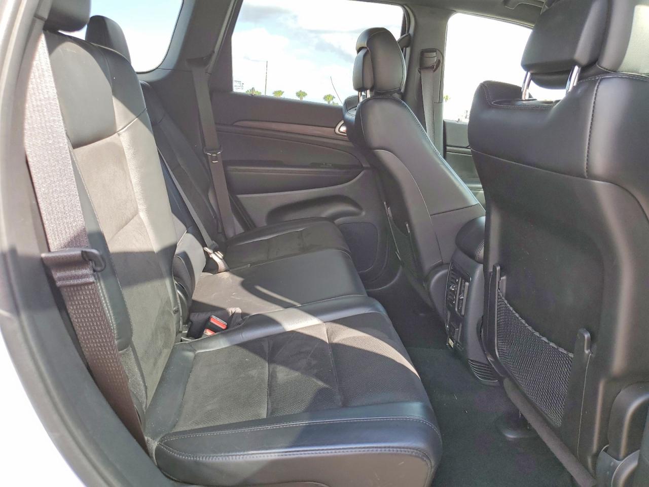 Jeep Cherokee Laredo E
