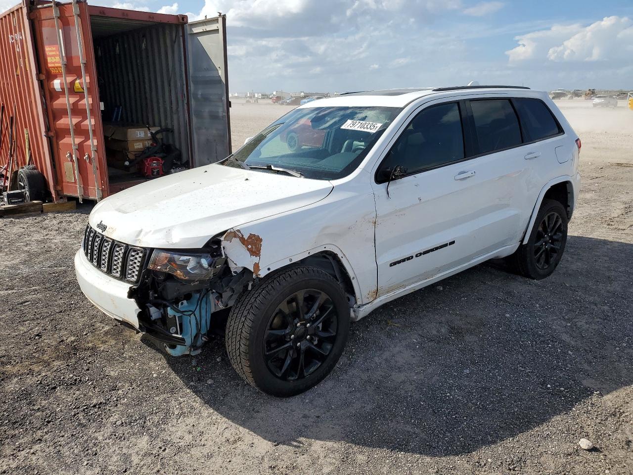 Salvage Jeep Cherokee Image