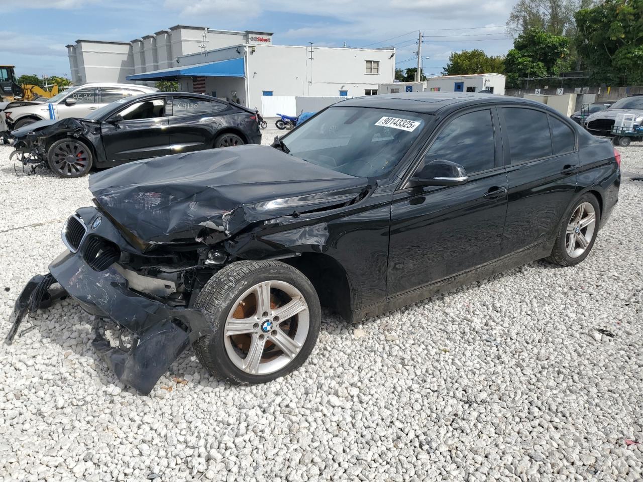 Salvage BMW 3 Series Image