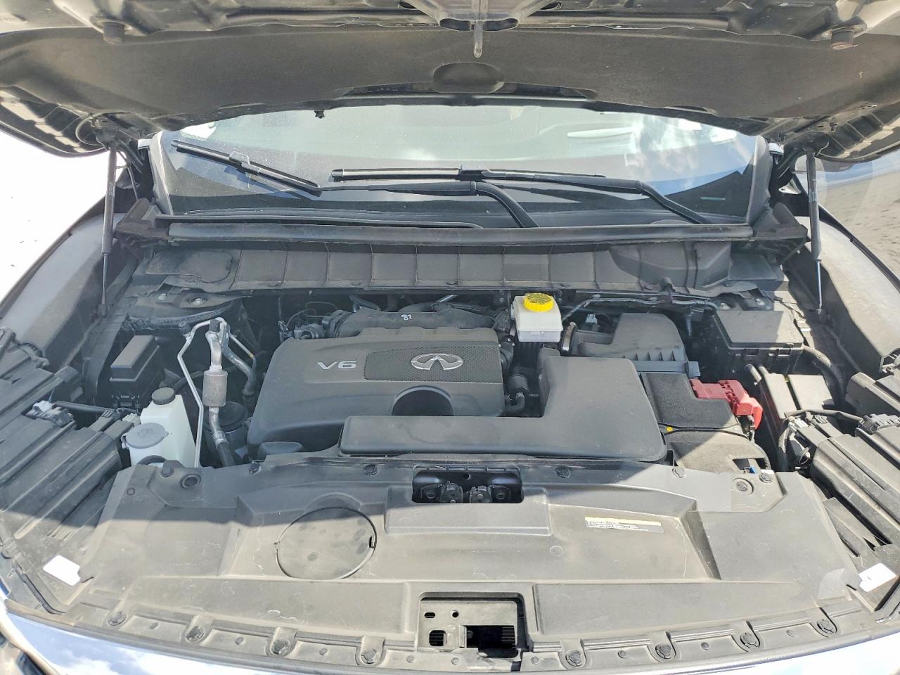 INFINITI Qx Luxe