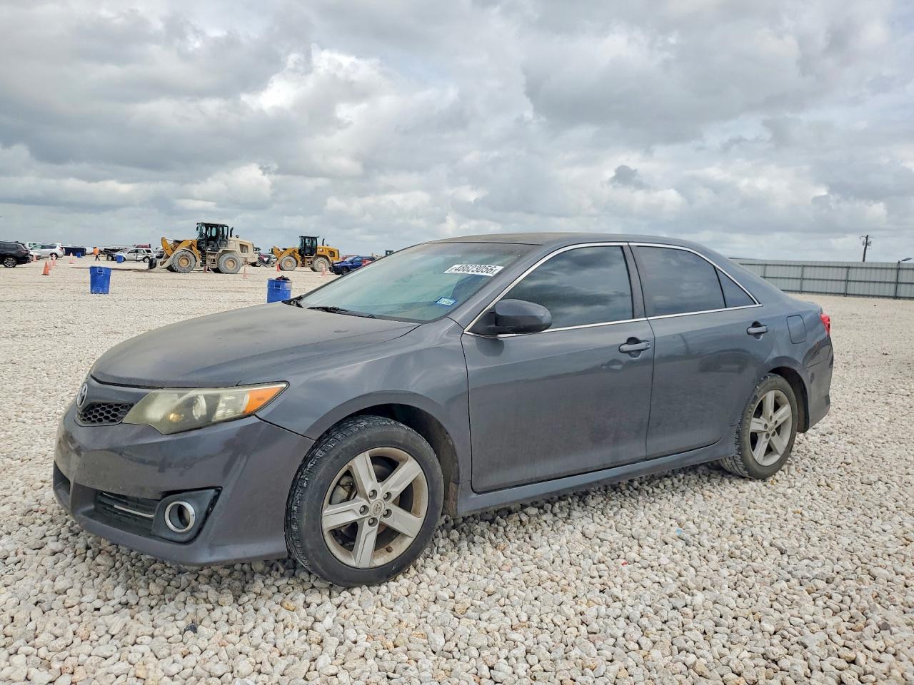 Salvage Toyota Camry Image