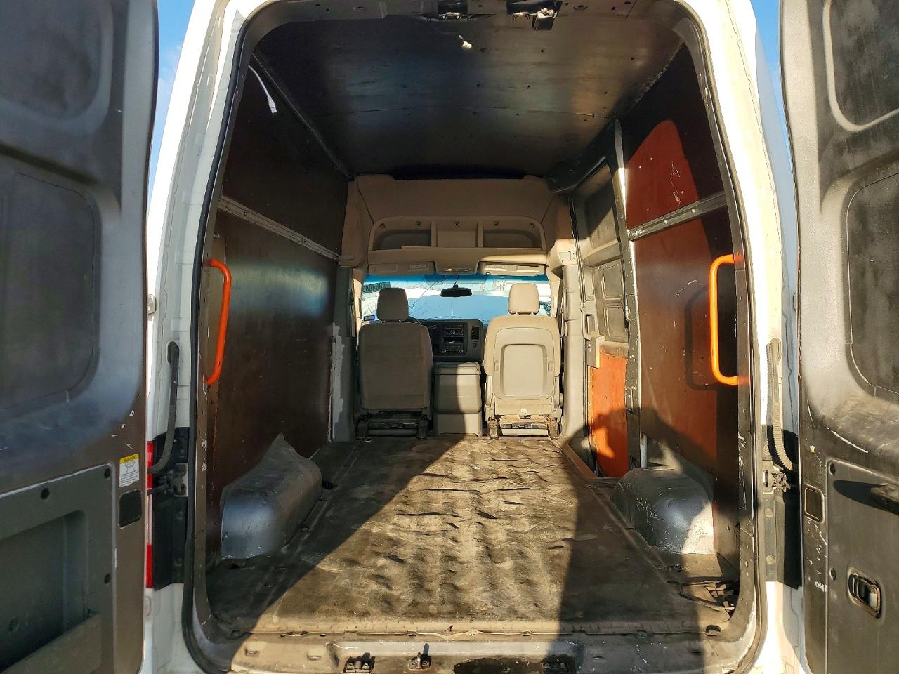 Nissan Nv 2500 Hd S