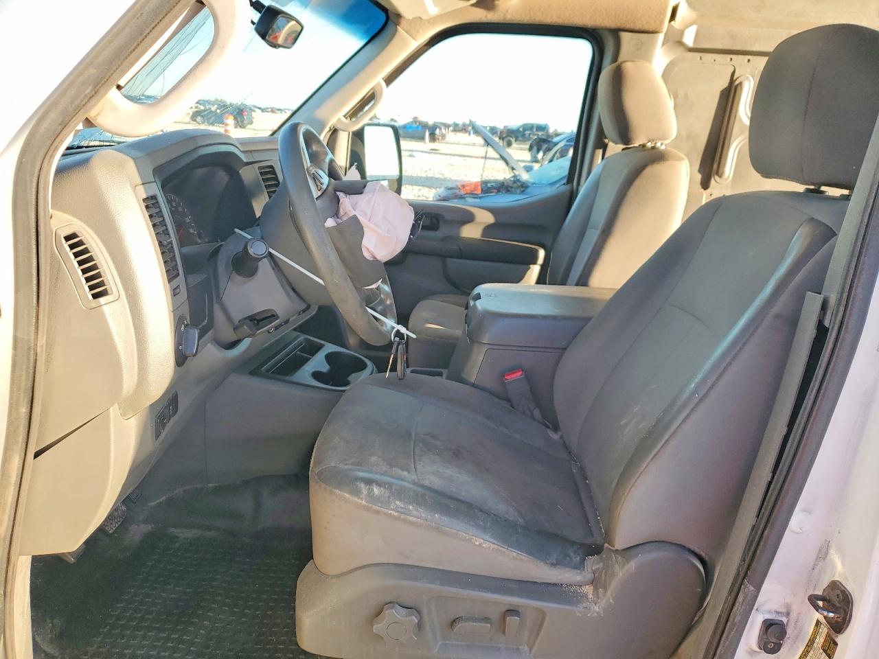 Nissan Nv 2500 Hd S