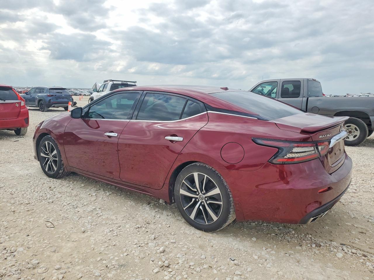 Nissan Maxima Sv