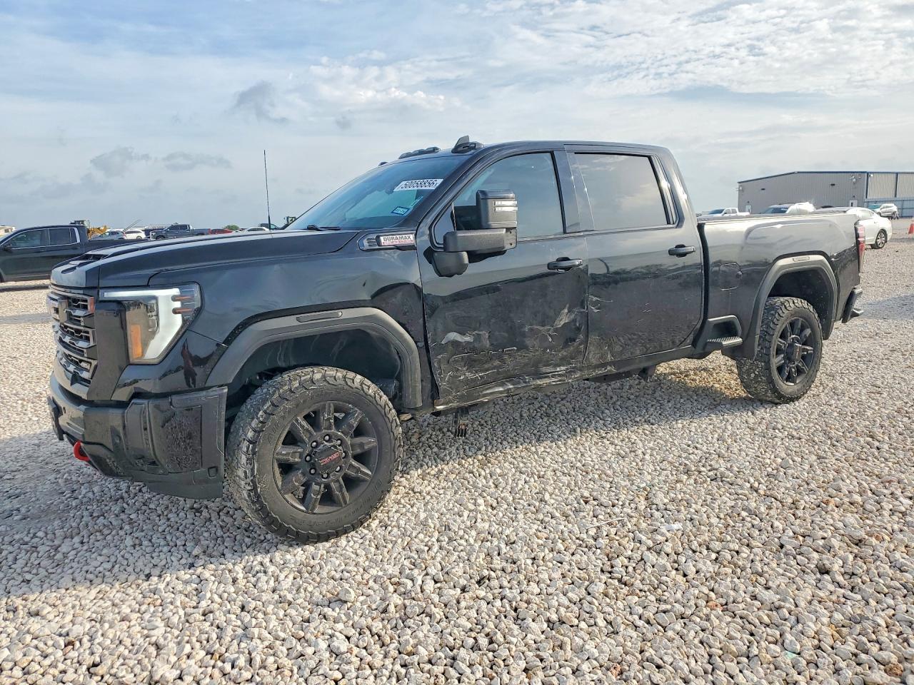 Salvage GMC Sierra Image