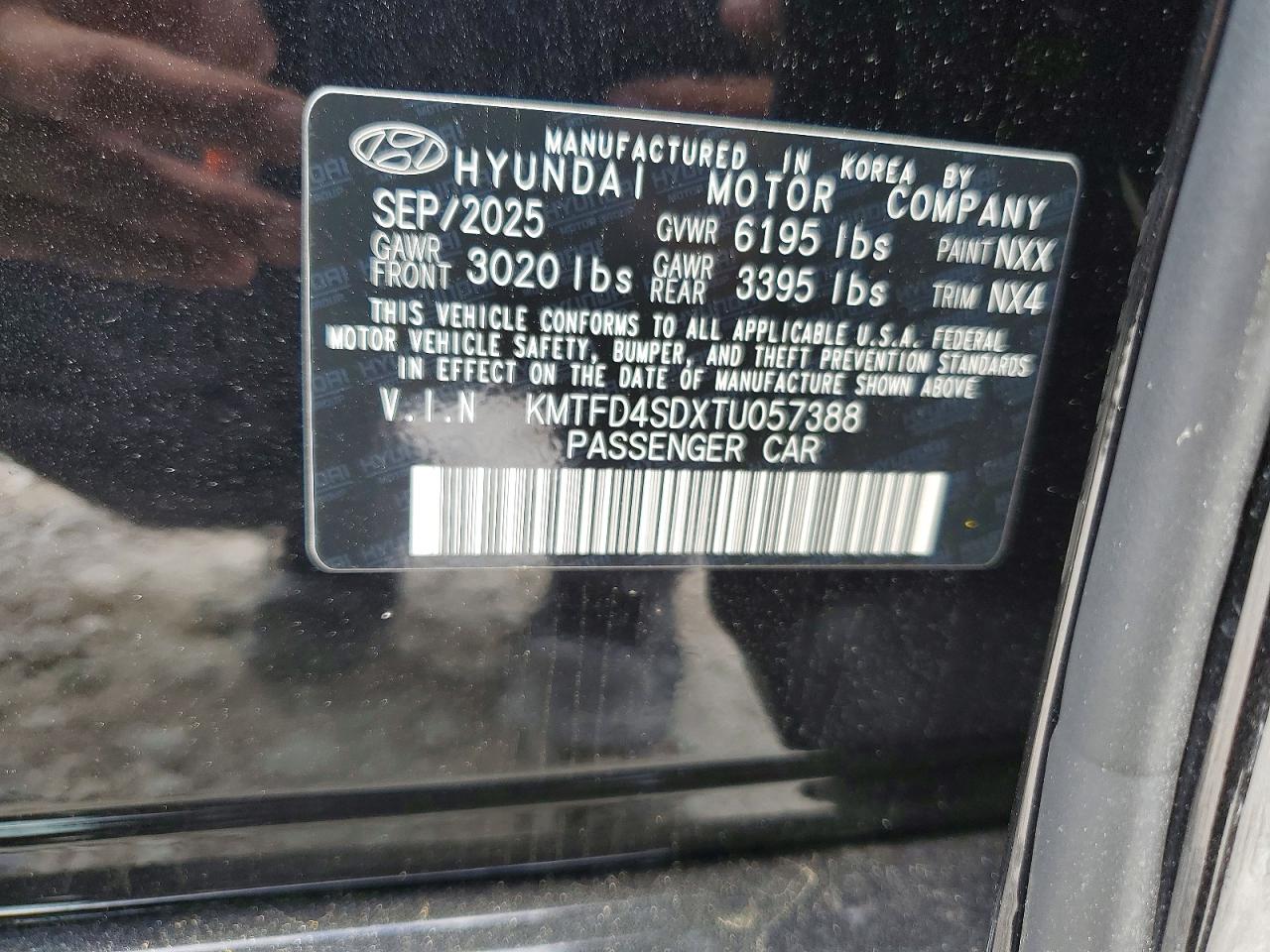 Genesis G90 Prestige Black