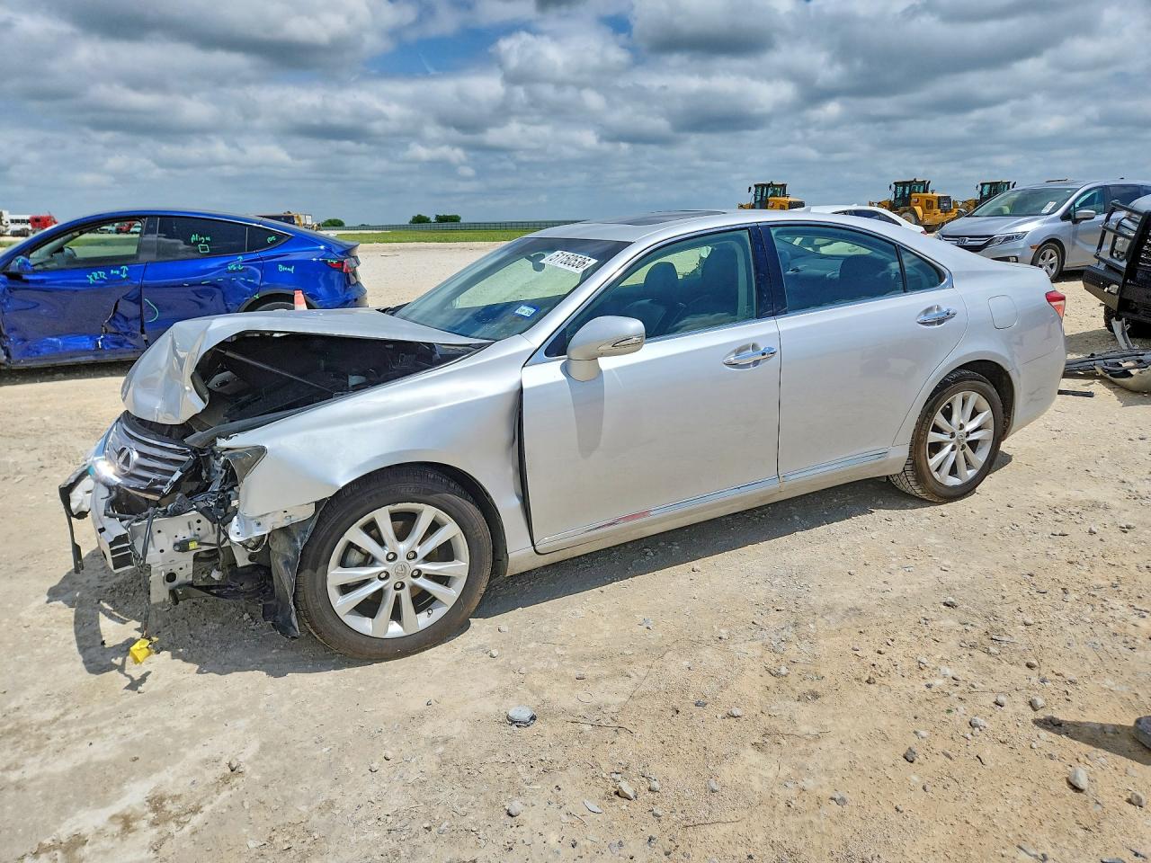 Salvage Lexus Es Image