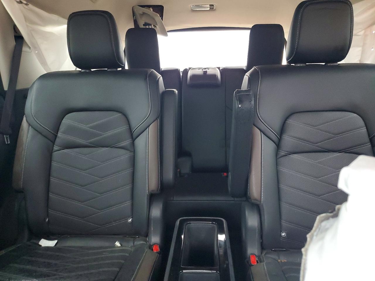Nissan Pathfinder Platinum