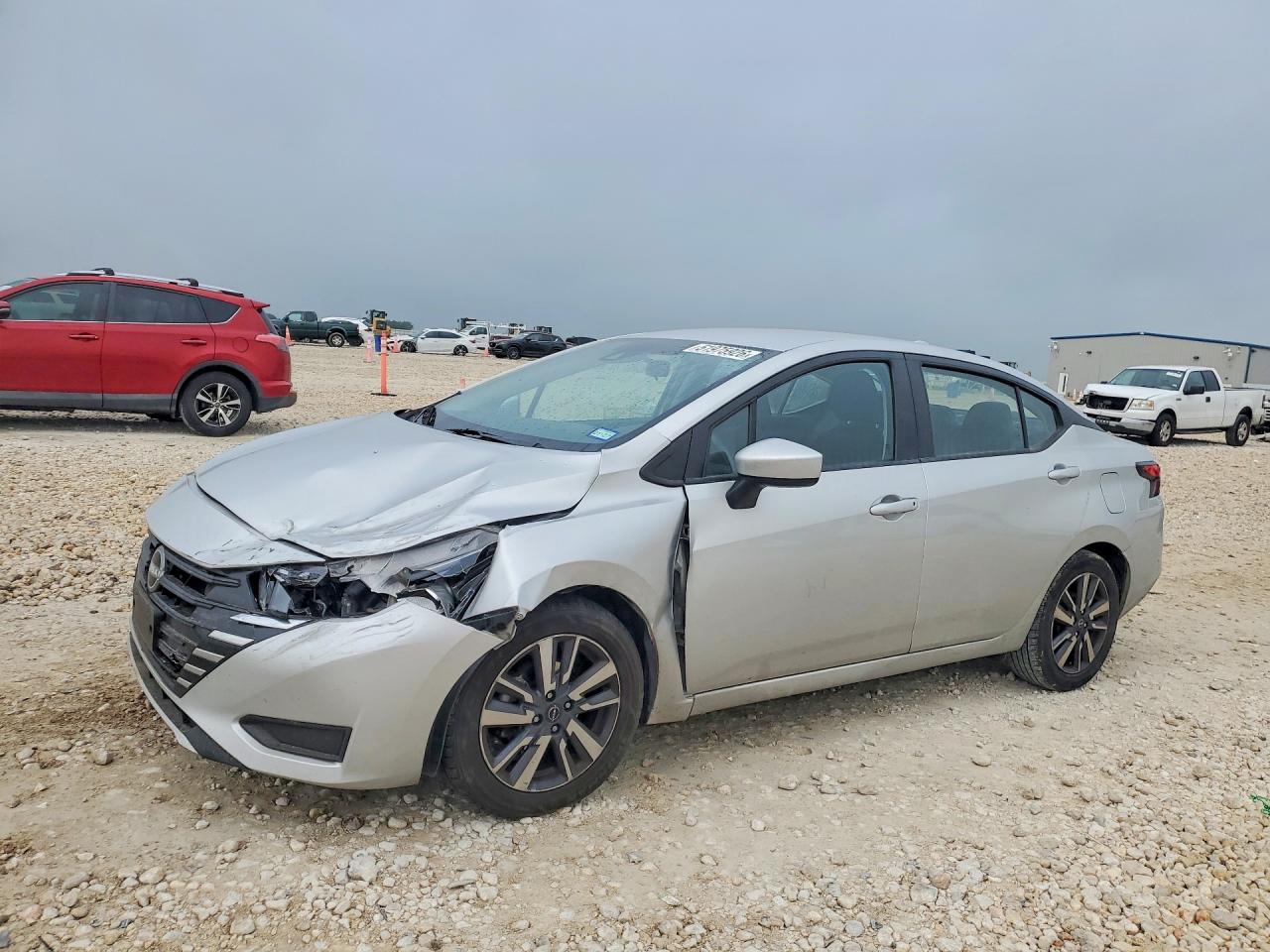 Salvage Nissan Versa Image