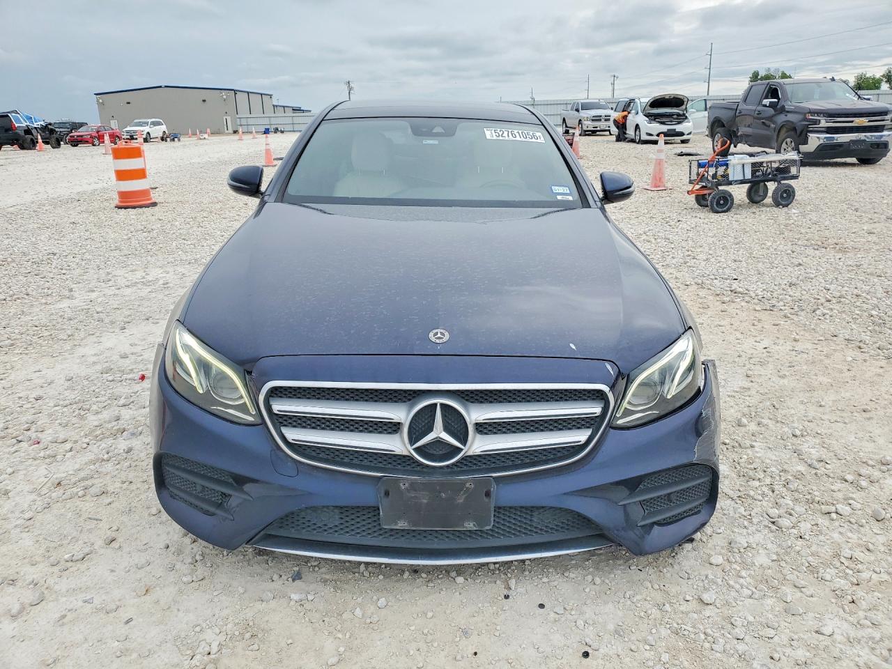 Mercedes-Benz E-Class 300