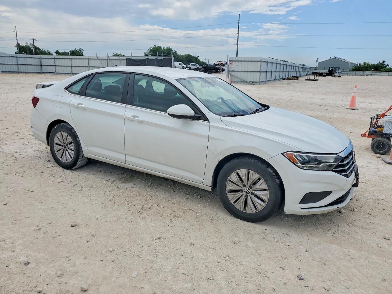 Volkswagen Jetta S