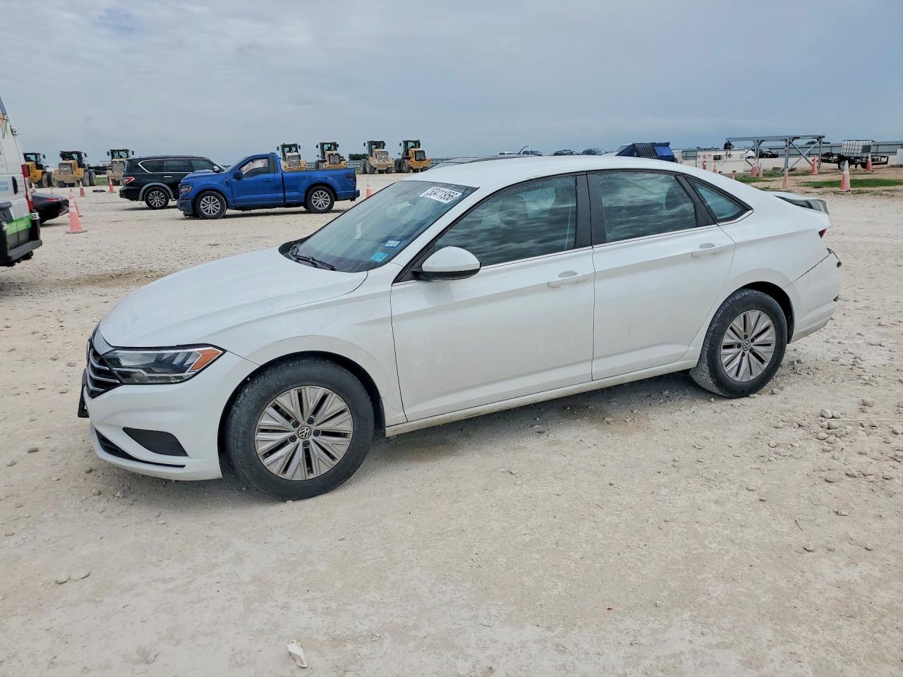 Salvage Volkswagen Jetta Image