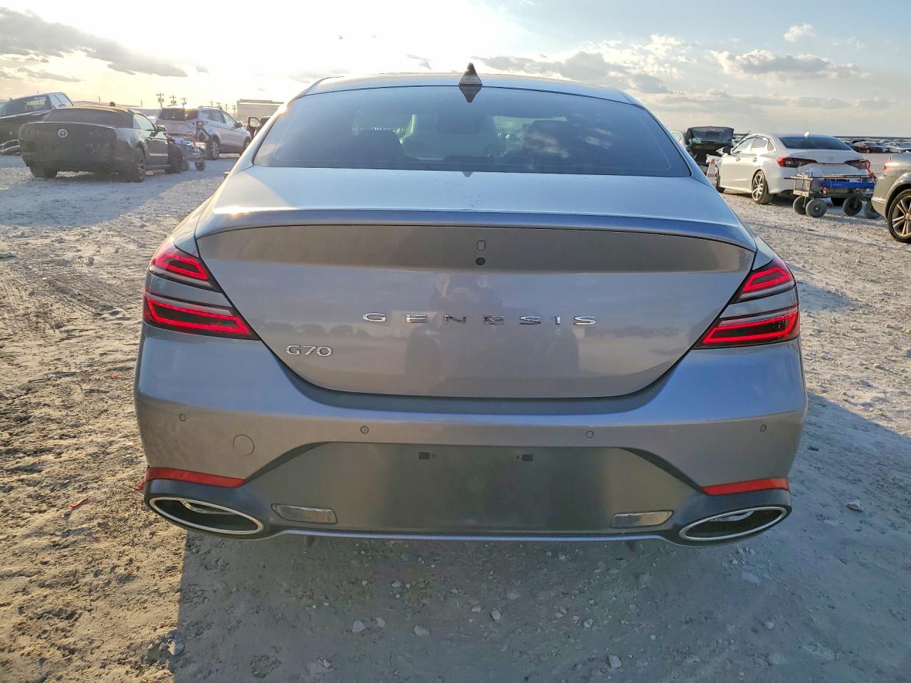 Genesis G70 Base Base