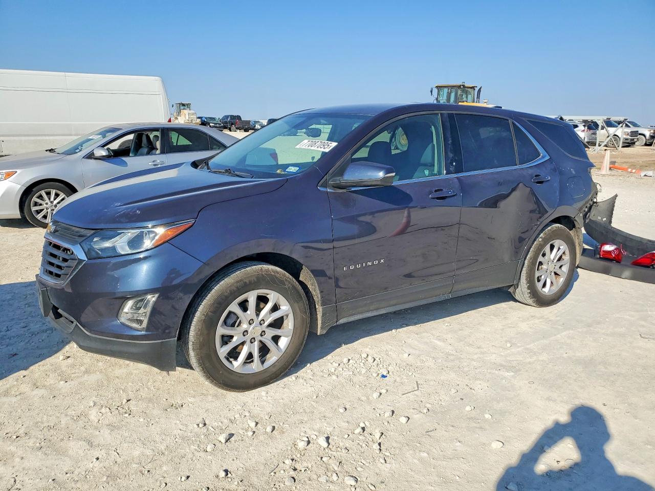 Salvage Chevrolet Equinox Image