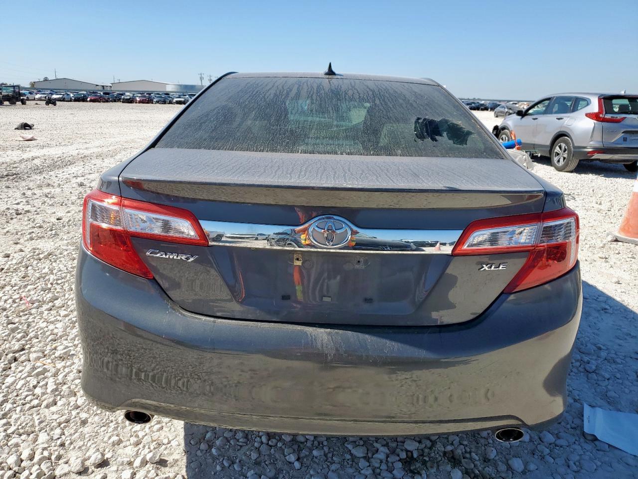 Toyota Camry Xle V6