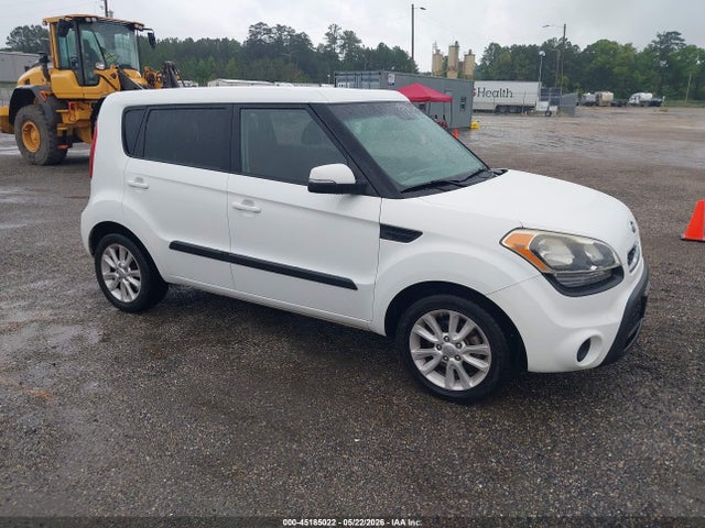 Salvage Kia Soul Image