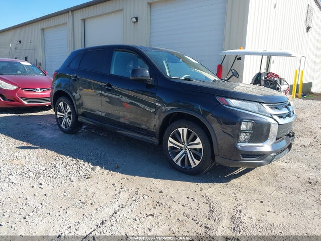 Salvage Mitsubishi Outlander Image