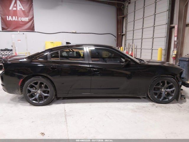 Dodge Charger Sxt Rwd