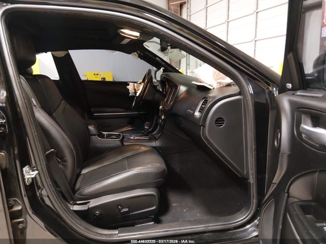 Dodge Charger Sxt Rwd