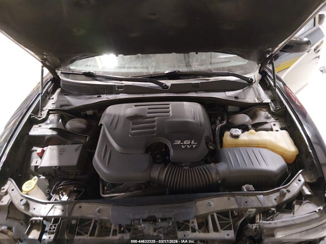 Dodge Charger Sxt Rwd