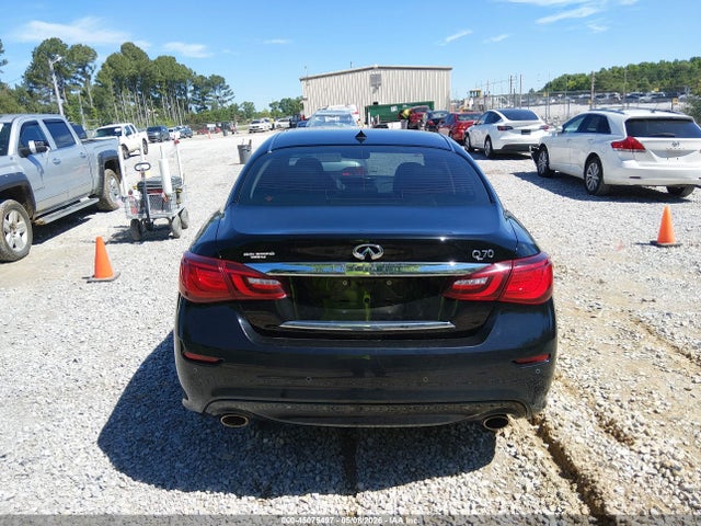 INFINITI Q70 3.7