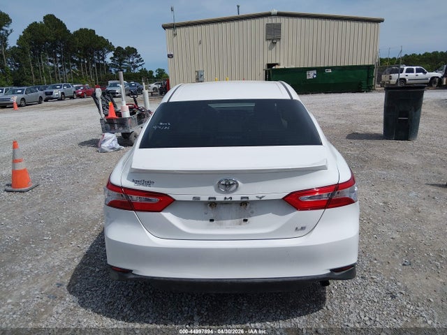 Toyota Camry Le
