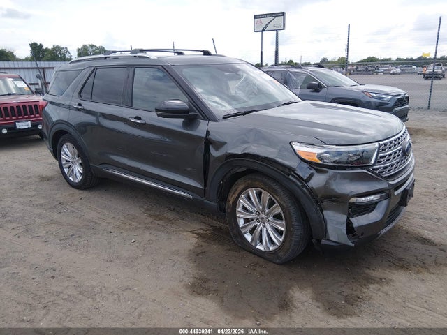 Salvage Ford Explorer Image