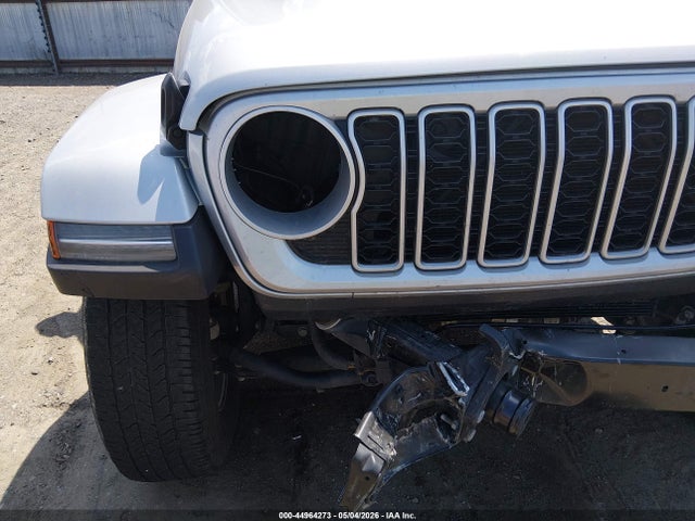 Jeep Wrangler 4-door Sahara 4x4