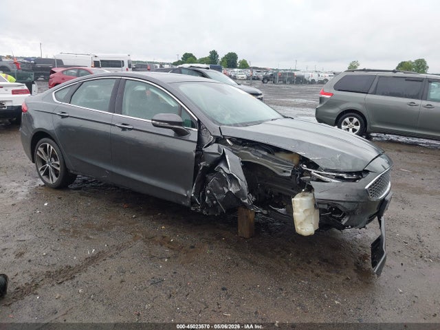 Salvage Ford Fusion Image