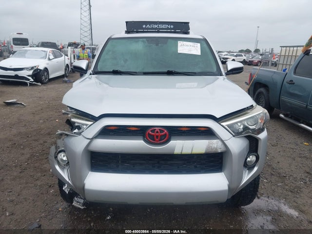 Toyota 4Runner Sr5