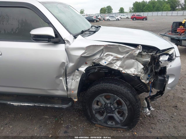 Toyota 4Runner Sr5