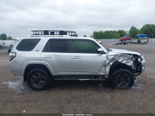 Toyota 4Runner Sr5