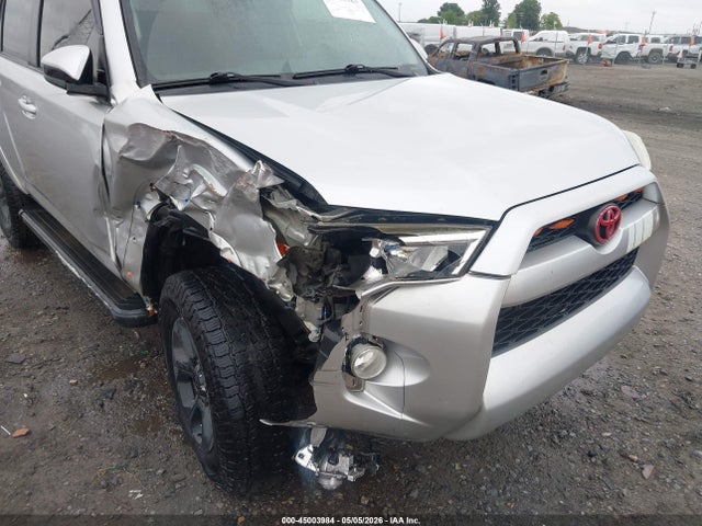 Toyota 4Runner Sr5