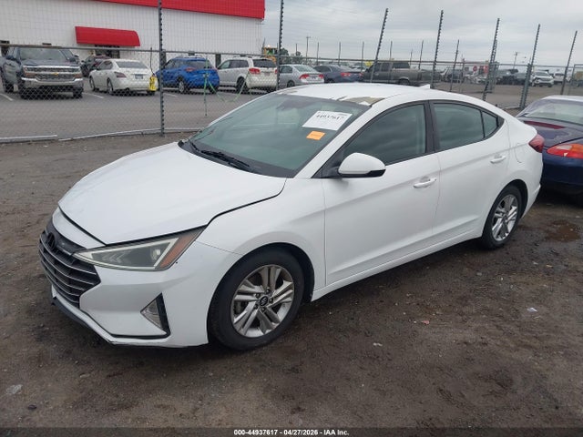 Hyundai ELANTRA Sel