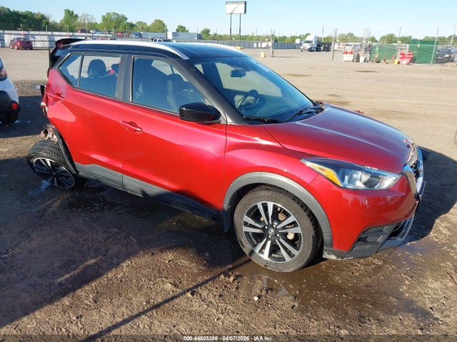 Salvage Nissan Kicks Image