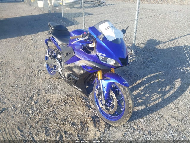 Salvage Yamaha Yzfr3 Image