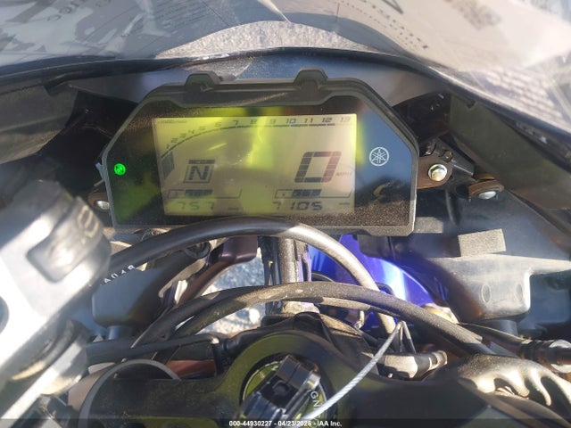 Yamaha Yzfr3