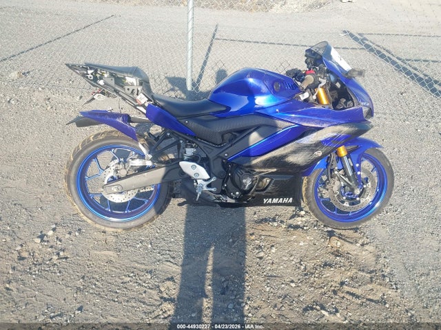 Yamaha Yzfr3
