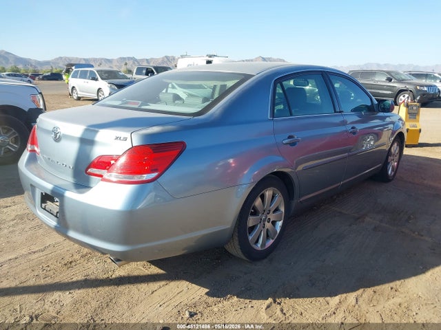 Toyota Avalon Xls
