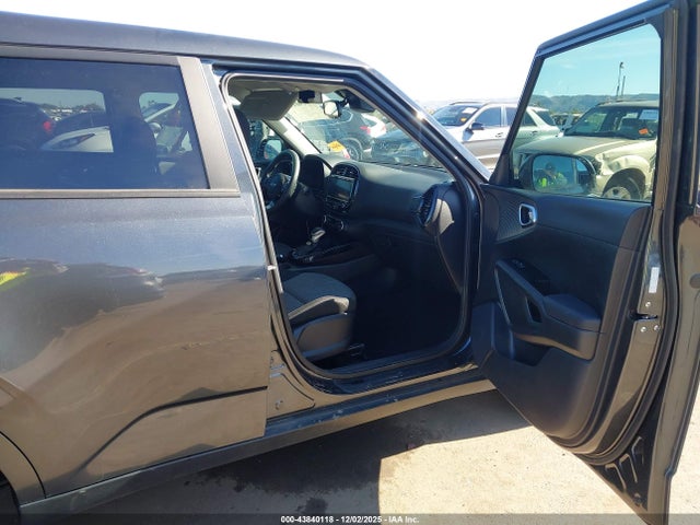 Kia Soul S