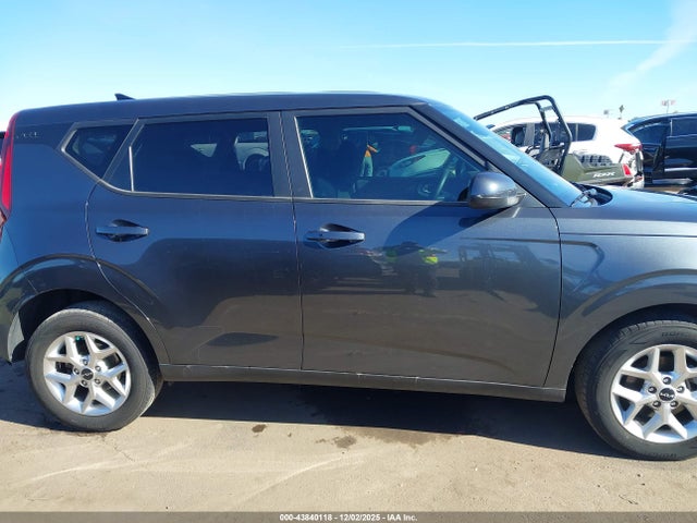 Kia Soul S