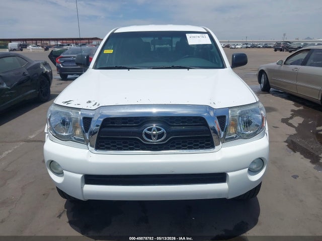 Toyota Tacoma Base V6