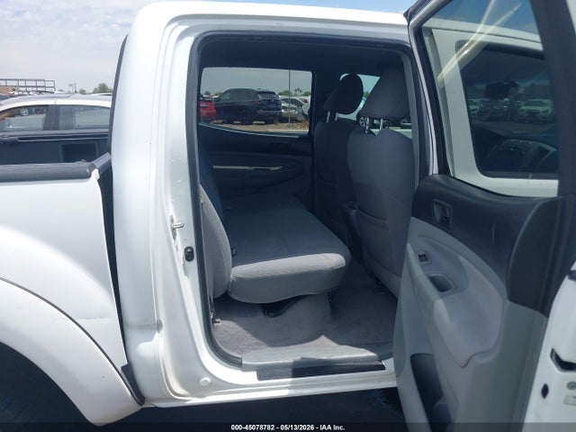 Toyota Tacoma Base V6