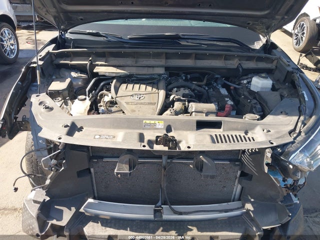Toyota Highlander Le