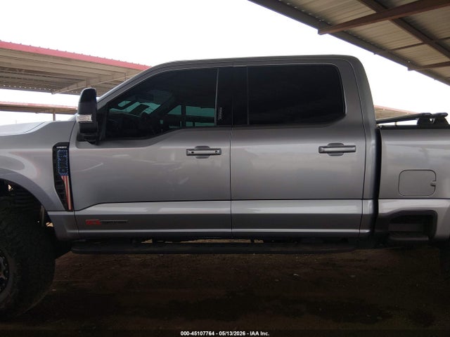 Ford F-350 Lariat