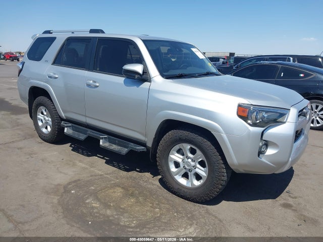 Salvage Toyota 4Runner Image