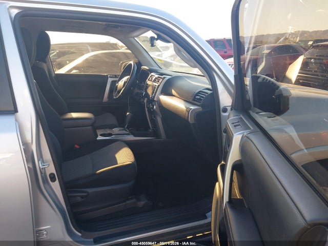 Toyota 4Runner Sr5