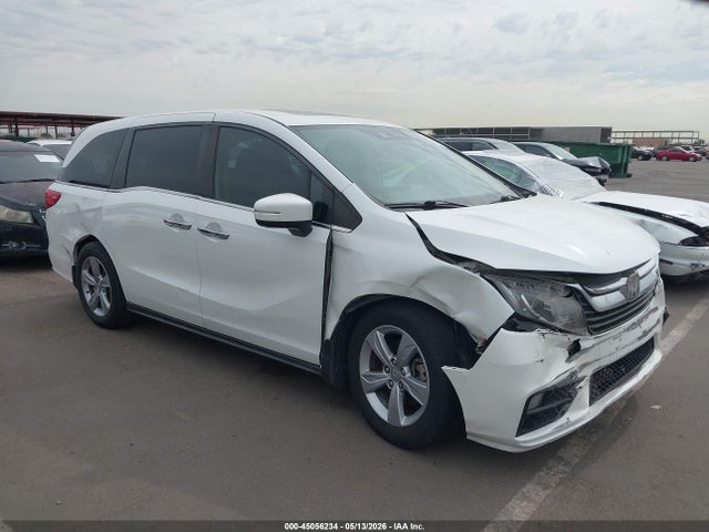 Salvage Honda Odyssey Image