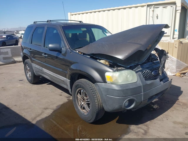 Salvage Ford Escape Image